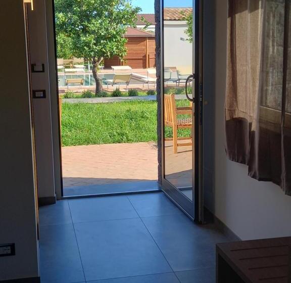 هتل Agriturismo Lumia Resort