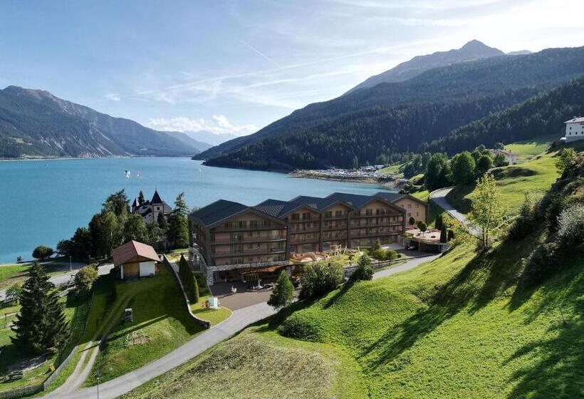 Отель Das Gerstl Family Retreat