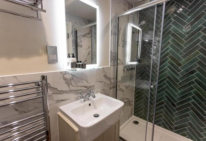 בית מלון כפרי The Town Crier, Tenby