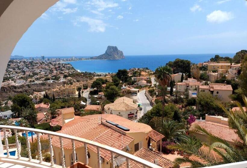 پانسیون Amazing View Villa
