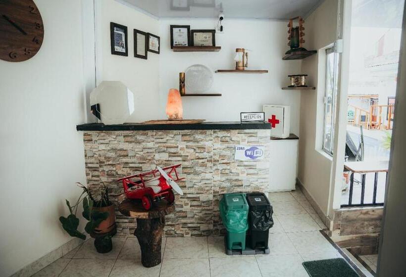 پانسیون Casa Hotel Hostal Del Cafe