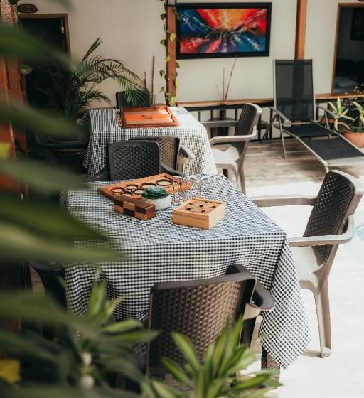 پانسیون Casa Hotel Hostal Del Cafe