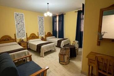 پانسیون Hostal Joaquín