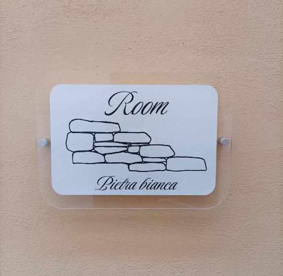 پانسیون Room Pietra Bianca