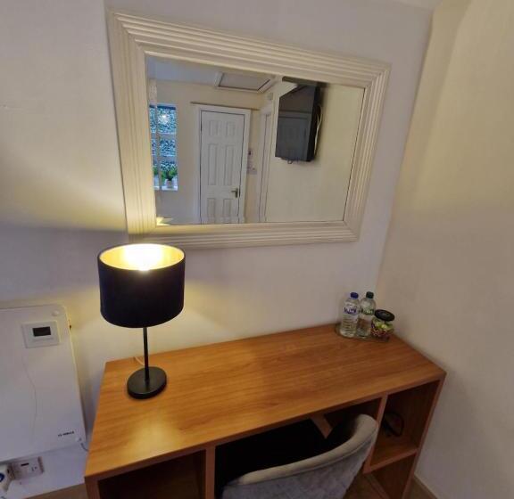 The Nu Place Suite