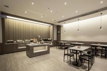 Hanting Hotelxi An Xixian New District Qinhan New Town