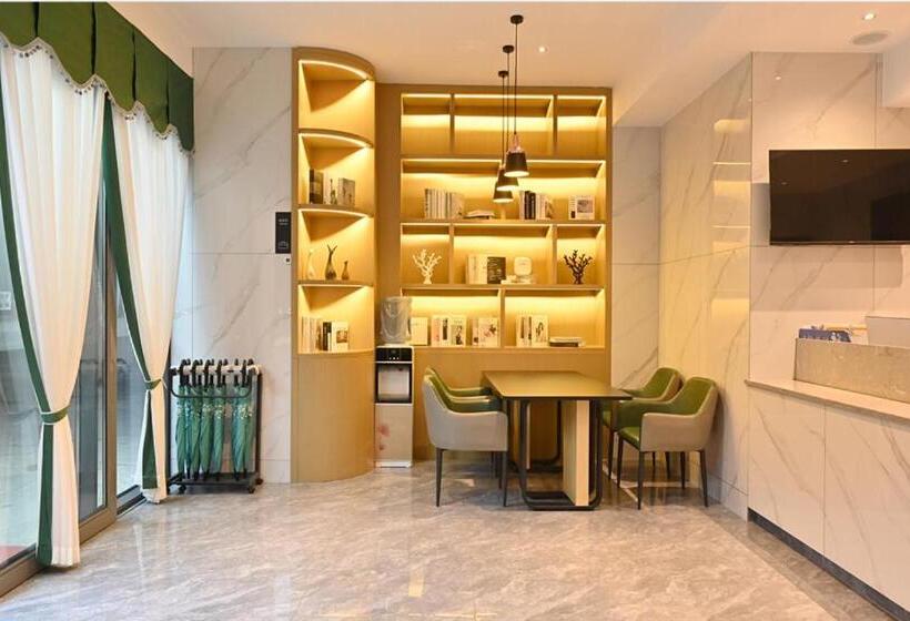 هتل City Comfort Inn Anshun West High Speed ​​railway Station Huangguoshu Street