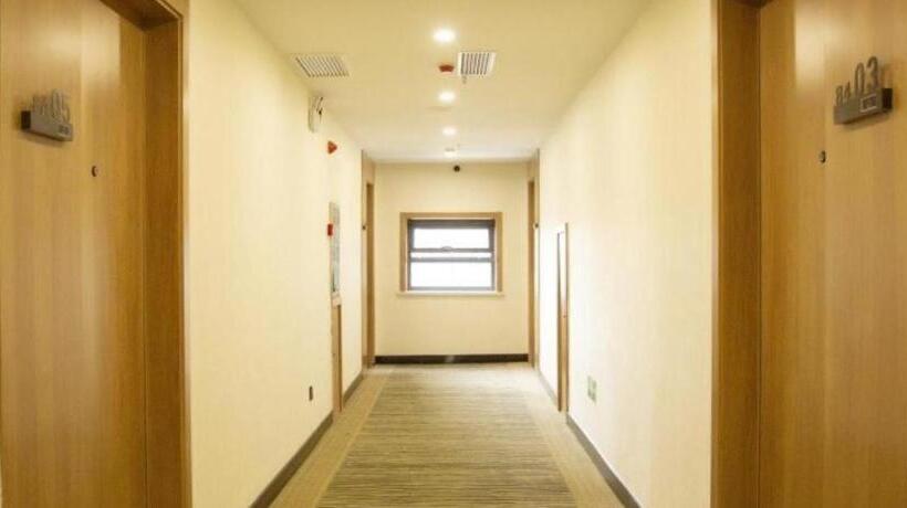 호텔 Greentree Inn Xiaoyi Wanda Plaza