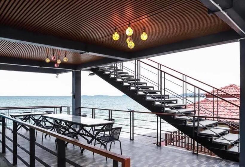 هتل Phala Shore Resort