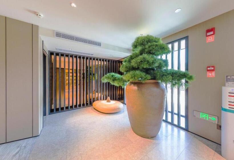 Ji Hotel Guiyang Future Ark
