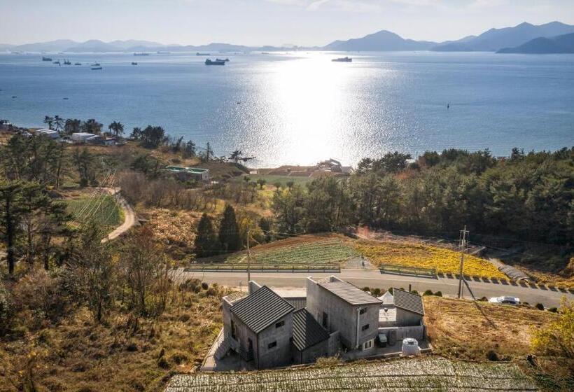 بنسيون Beotkkotgil Jinaseo