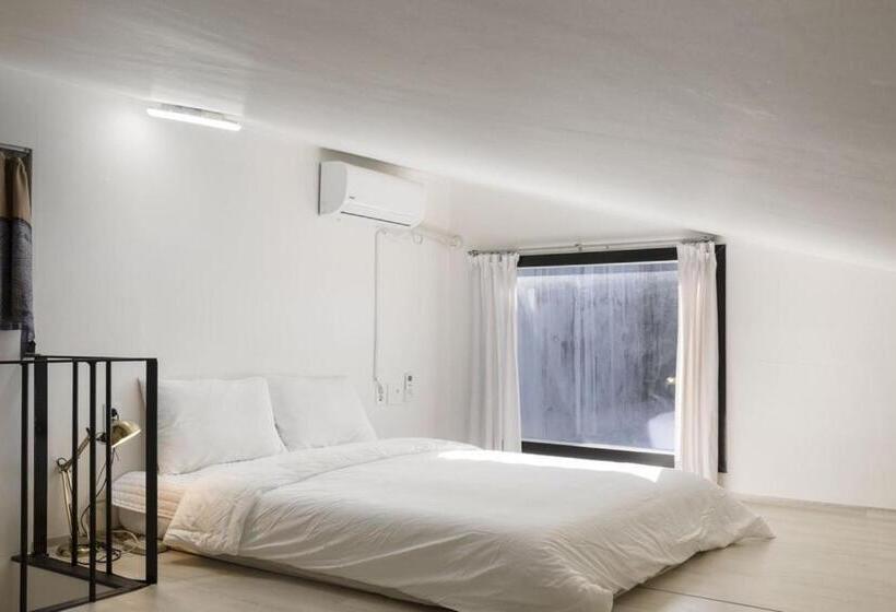 بنسيون Beotkkotgil Jinaseo