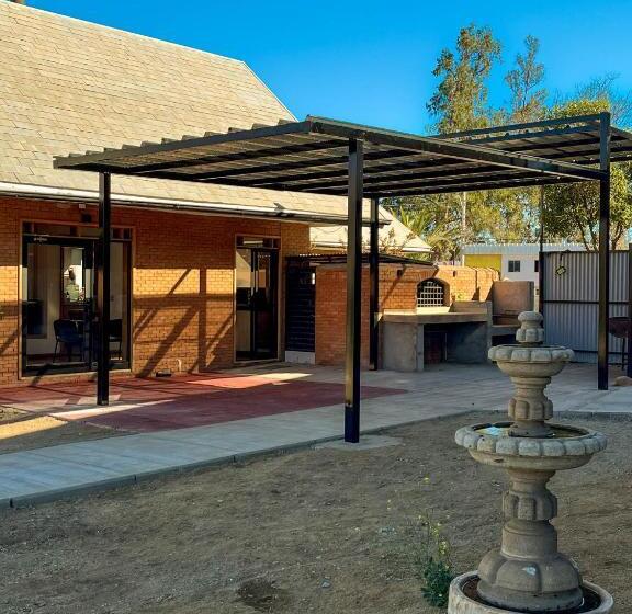 بنسيون Hostal El Valle