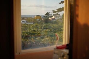پانسیون Jeju Junny Binny House Bed And Breakfast