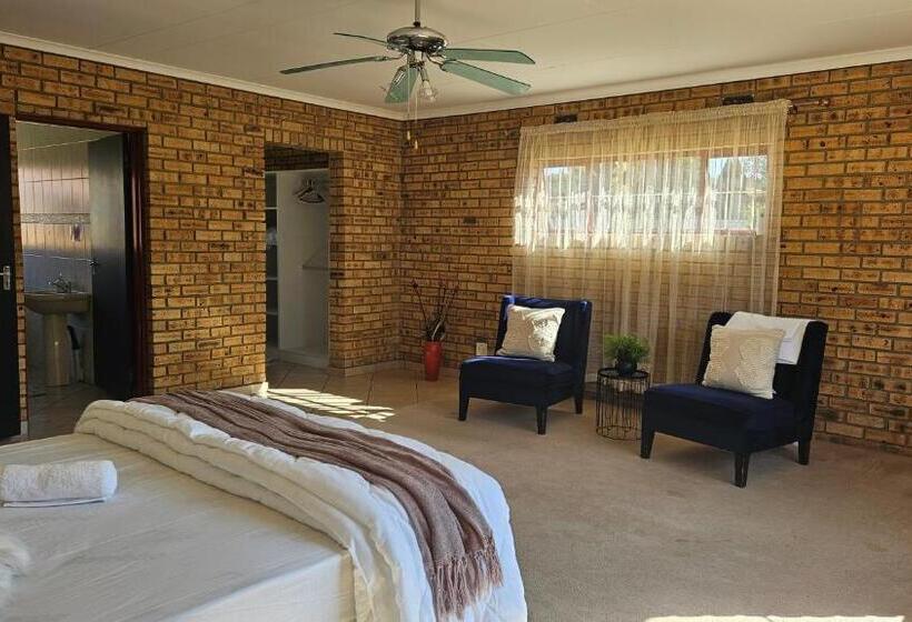 بنسيون Kwa Mimi Guesthouse