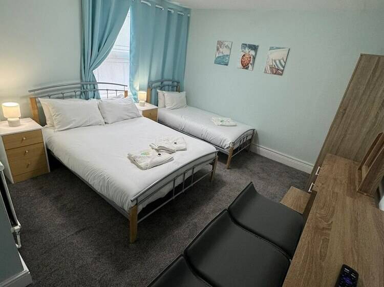 ペンション The Paradise Guest House