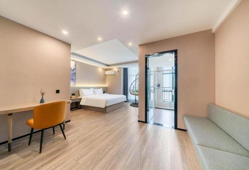 Starway Hotel Shangrao High Speed Railway Station