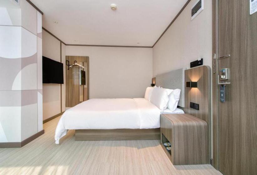 Hanting Hotel Maoming Railway Station