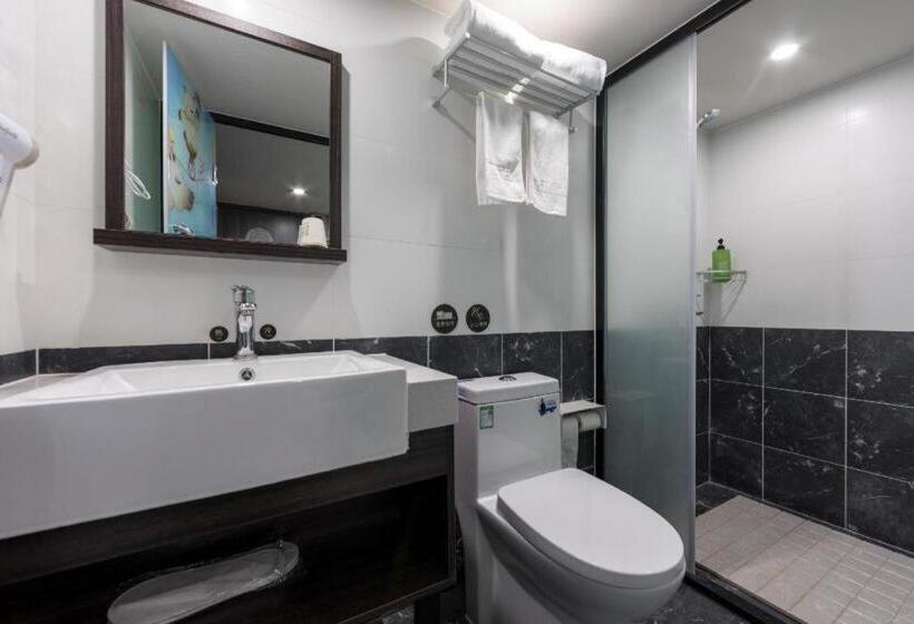 هتل Hi Inn Shanghai Pujian Road