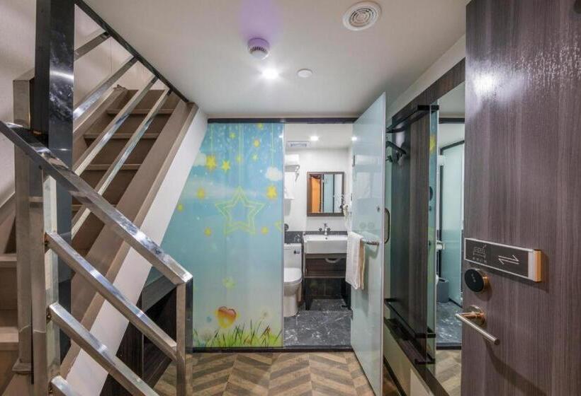 هتل Hi Inn Shanghai Pujian Road