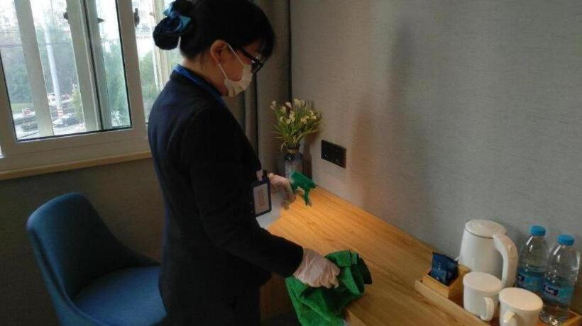 Starway Hotel Linhai Yintai City