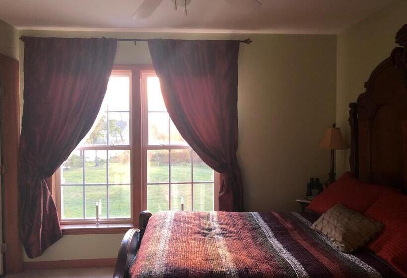 مبيت وإفطار 1st Floor Guest Room With Private Full Bath