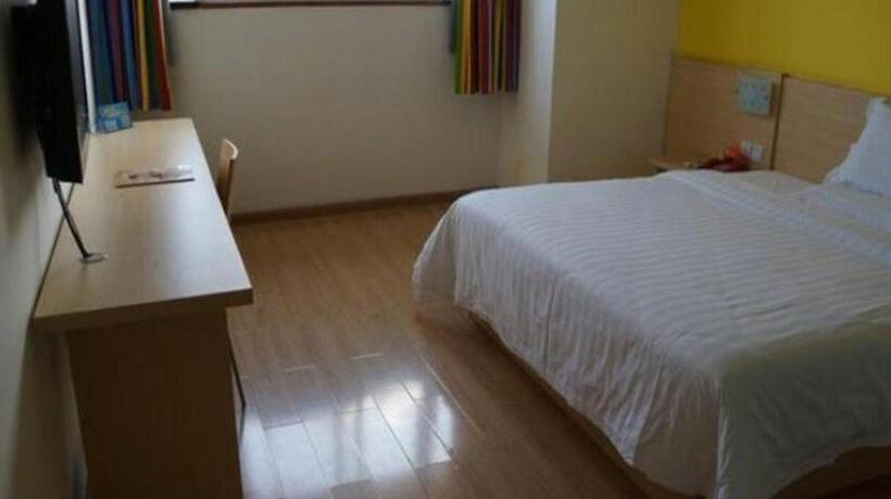 فندق 7 Days Inn Turpan Shanshan Kumtag Desert