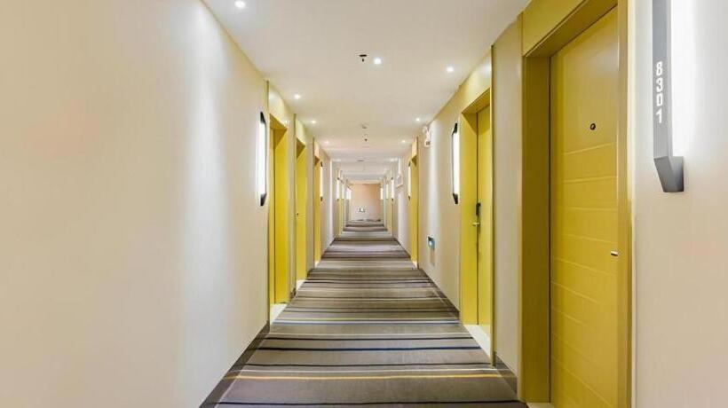 酒店 City Comfort Inn Heyuan Wanlong City Railway Station