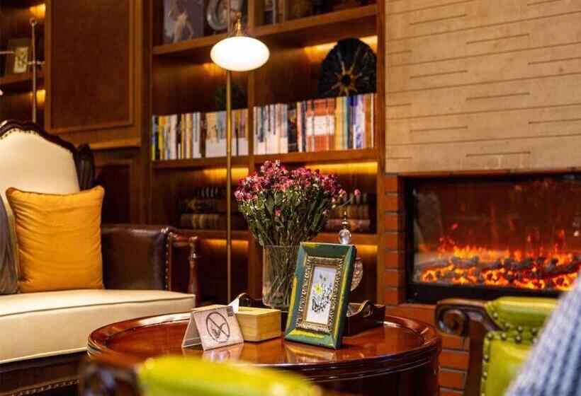 هتل James Joyce Coffetel Kunming Railway Station Huancheng Nan Road Metro Station