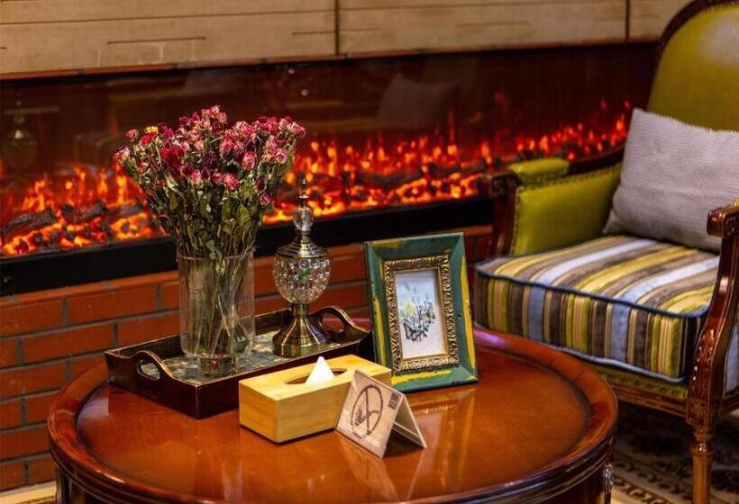 هتل James Joyce Coffetel Kunming Railway Station Huancheng Nan Road Metro Station