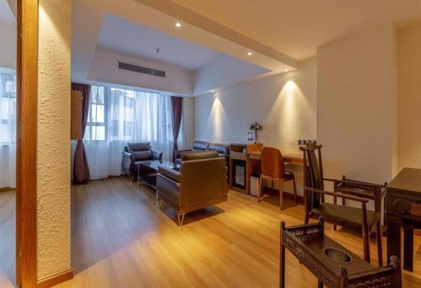 هتل James Joyce Coffetel Kunming Railway Station Huancheng Nan Road Metro Station