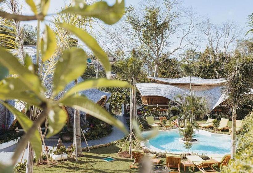 هتل Mantra Wellness Center