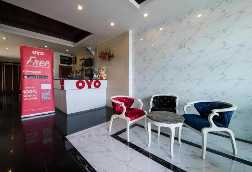 هتل Oyo 371 Sea Breeze Residence
