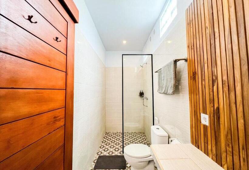펜션 Island Boy Guesthouse N Prime Location In Canggu
