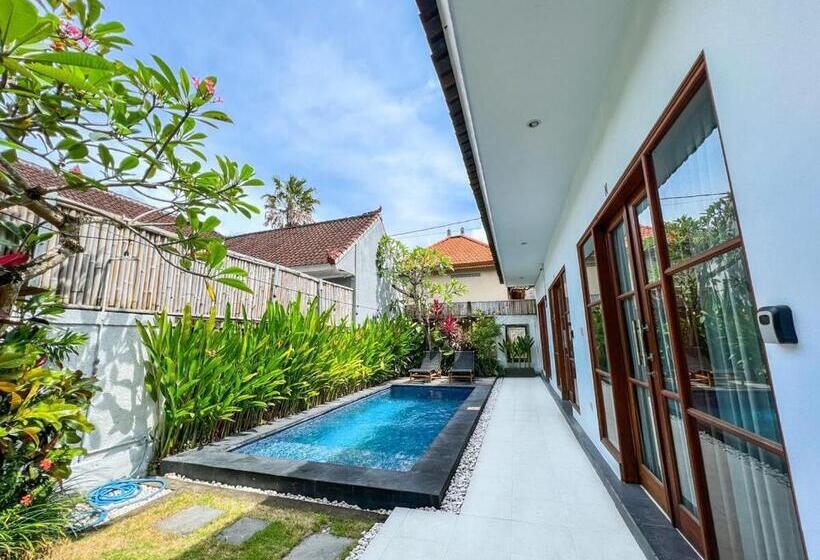 펜션 Island Boy Guesthouse N Prime Location In Canggu