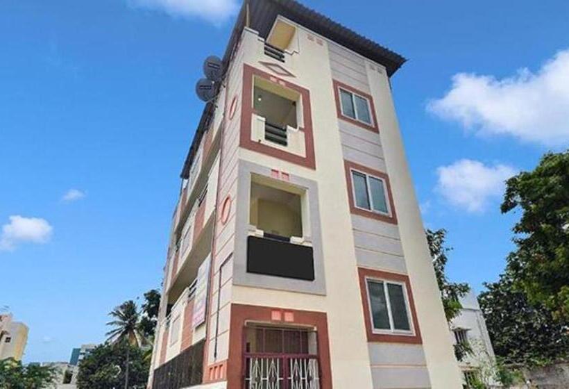 هتل Fabexpress Clover Castle   Nr Coimbatore International Airport