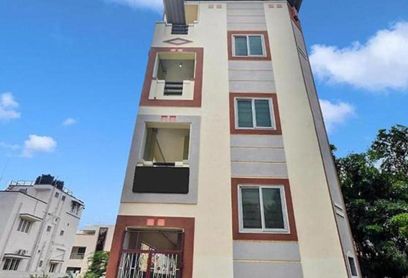 هتل Fabexpress Clover Castle   Nr Coimbatore International Airport