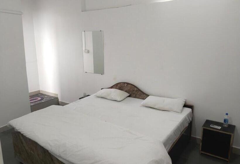 هتل Ghate Rooms