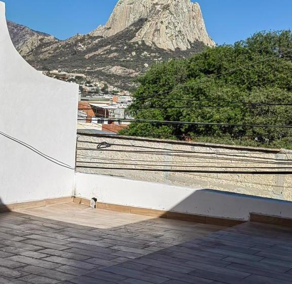 فندق Posada Villa Aurora