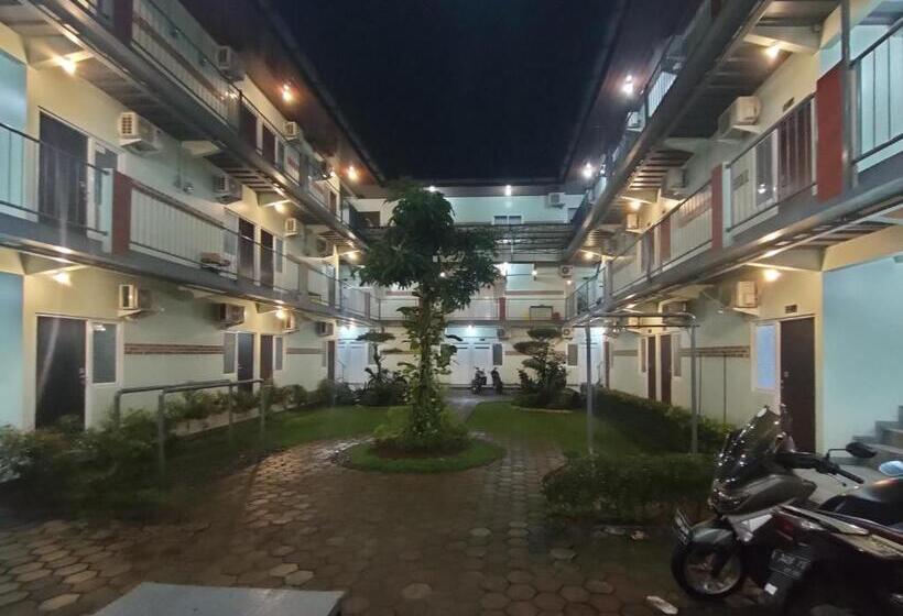 فندق Puspiptek Residence Syariah Mitra Reddoorz