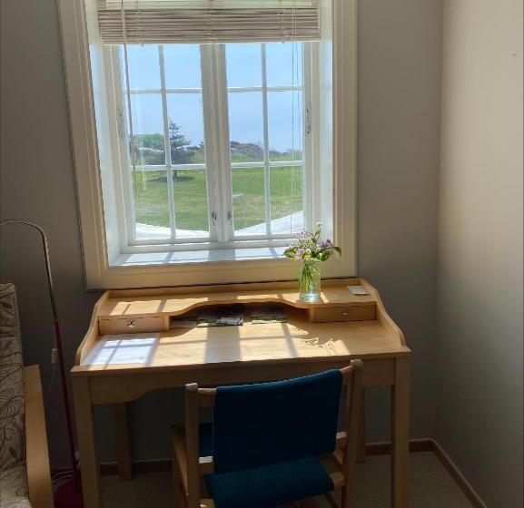 بنسيون Utstein Pilegrimsgard