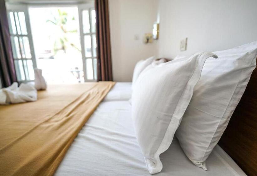 هتل Grande Ave Maria Resort