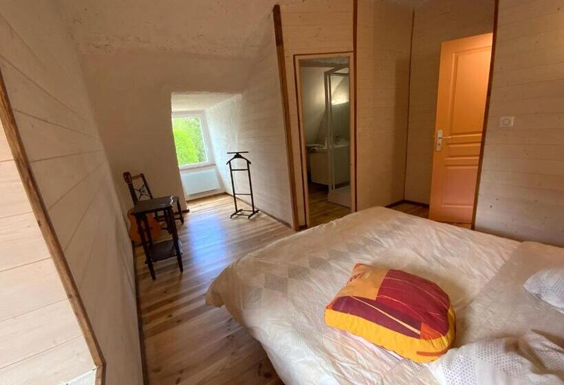 פנסיון L Oustaliere