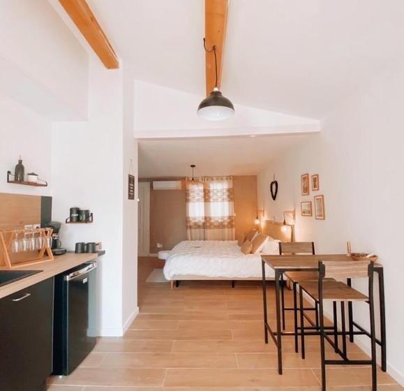 ペンション Les Nuits D Olympe   Suite & Spa Privatif