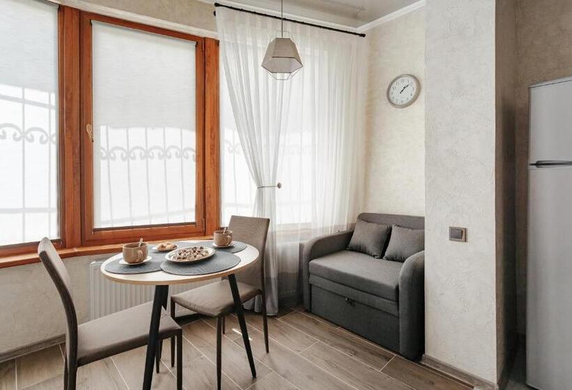 Yudgi   Home