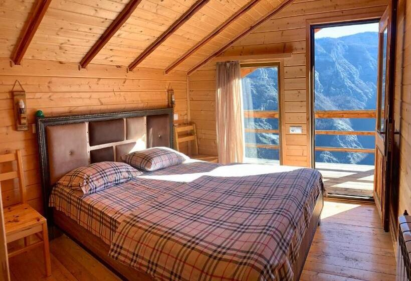 هاستل Harsnadzor Eco Resort