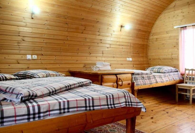 هاستل Harsnadzor Eco Resort
