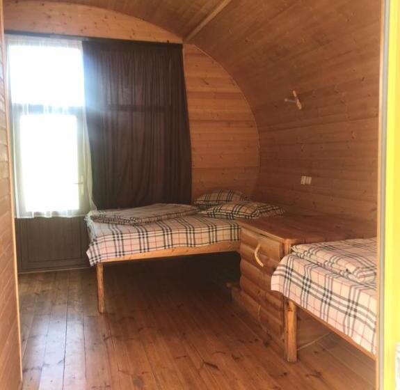 هاستل Harsnadzor Eco Resort