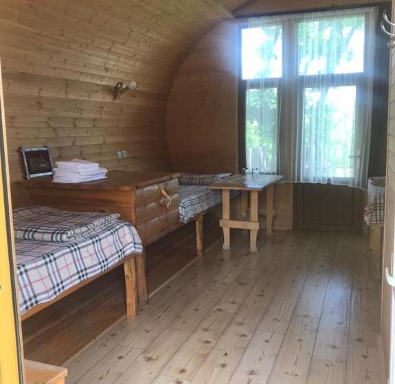 هاستل Harsnadzor Eco Resort