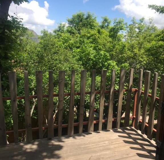 هاستل Harsnadzor Eco Resort